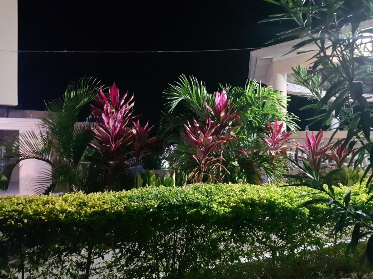 Cool Breeze Discovery Bay Luaran gambar
