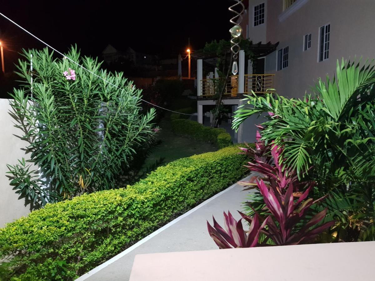 Cool Breeze Discovery Bay Luaran gambar