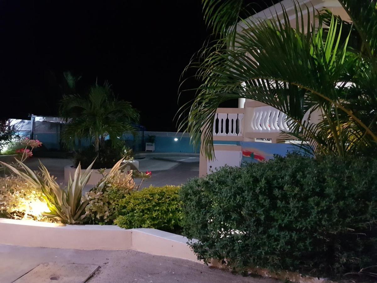 Cool Breeze Discovery Bay Luaran gambar
