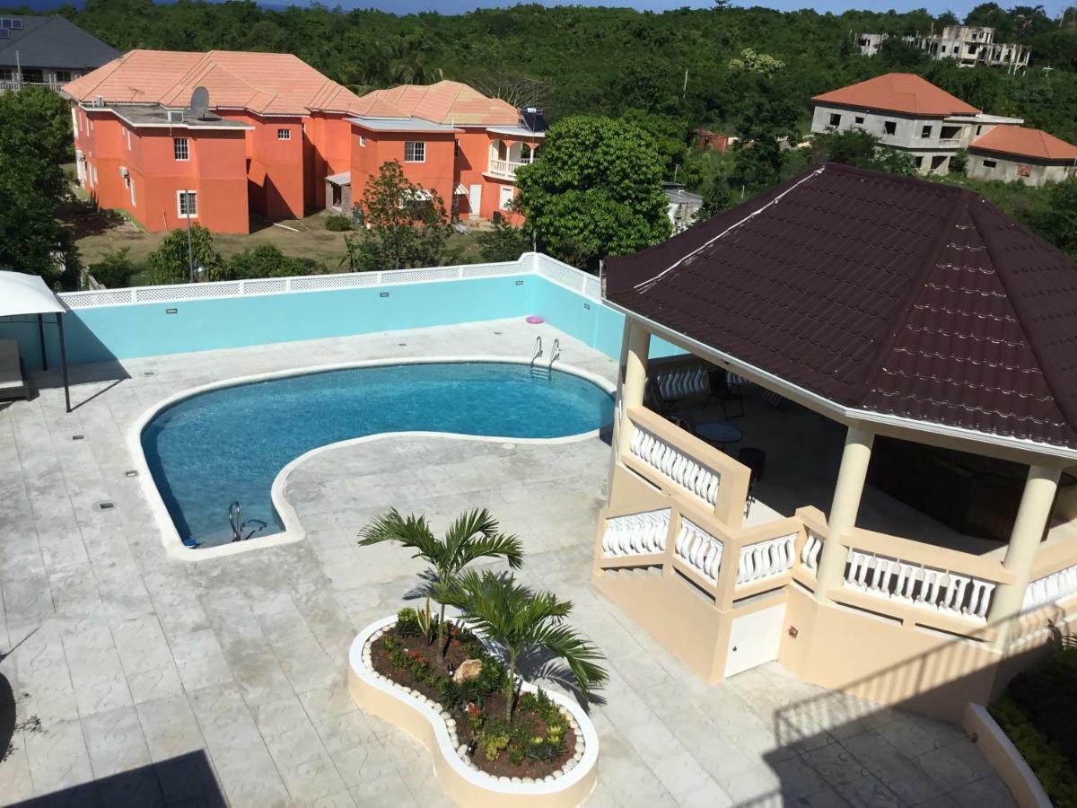 Cool Breeze Discovery Bay Luaran gambar
